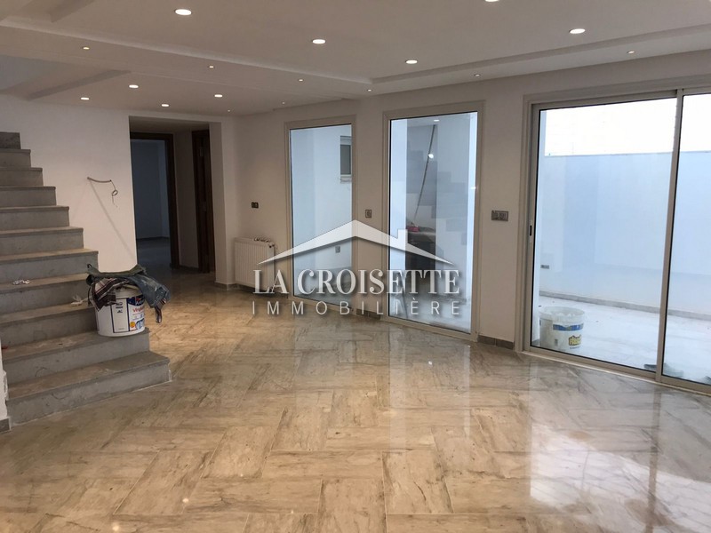 Duplex S+4 à Ain Zaghouan Nord